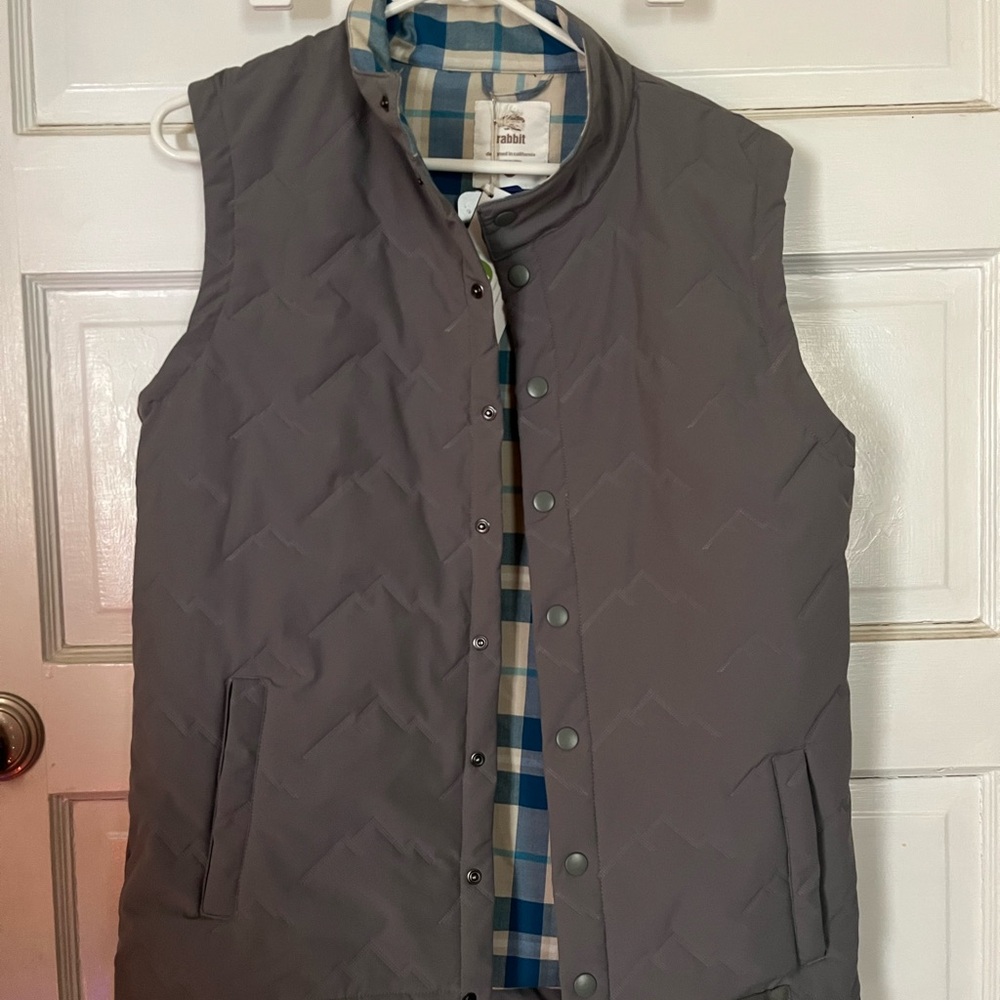 Rabbit dawn to dusk vest men’s small NWT